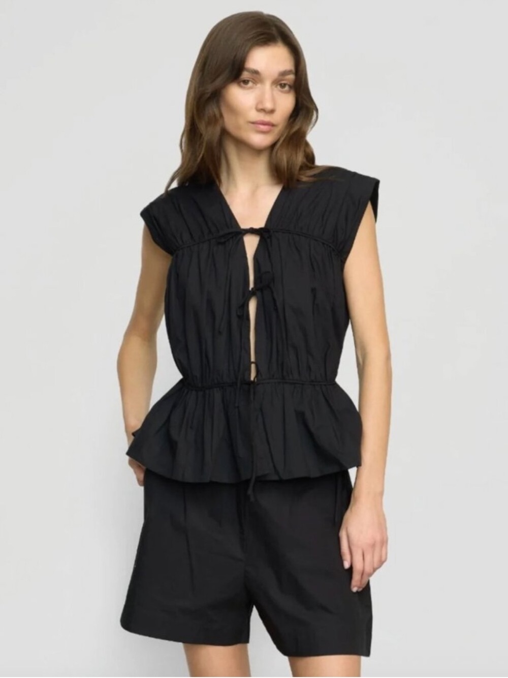 Modern citizen black tie top